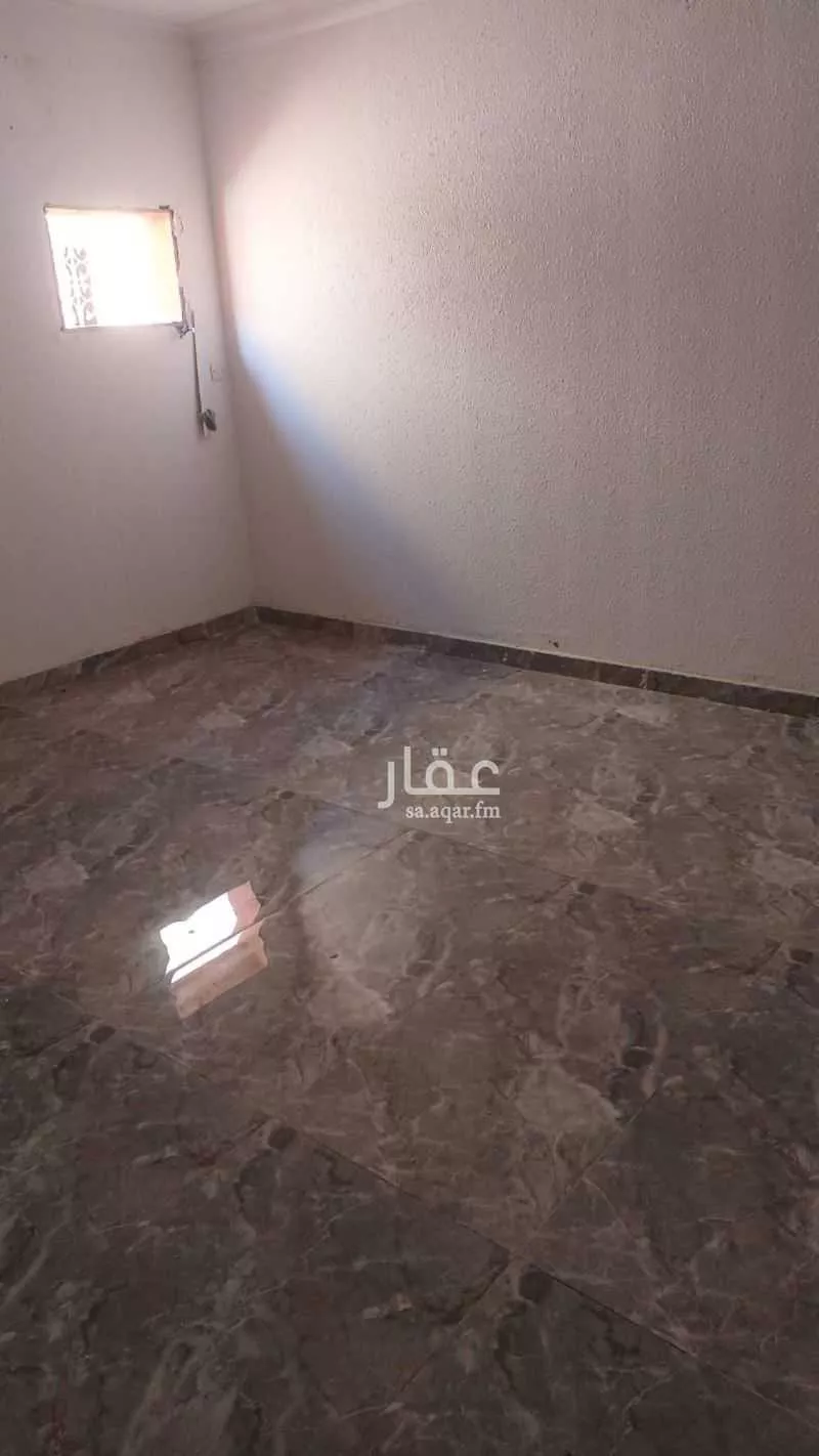 شقة للإيجار في شارع الشيخ عمر بن عبداللطيف بن عبدالرحمن, حي ظهرة البديعة, مدينة الرياض, منطقة الرياض 1 صورة