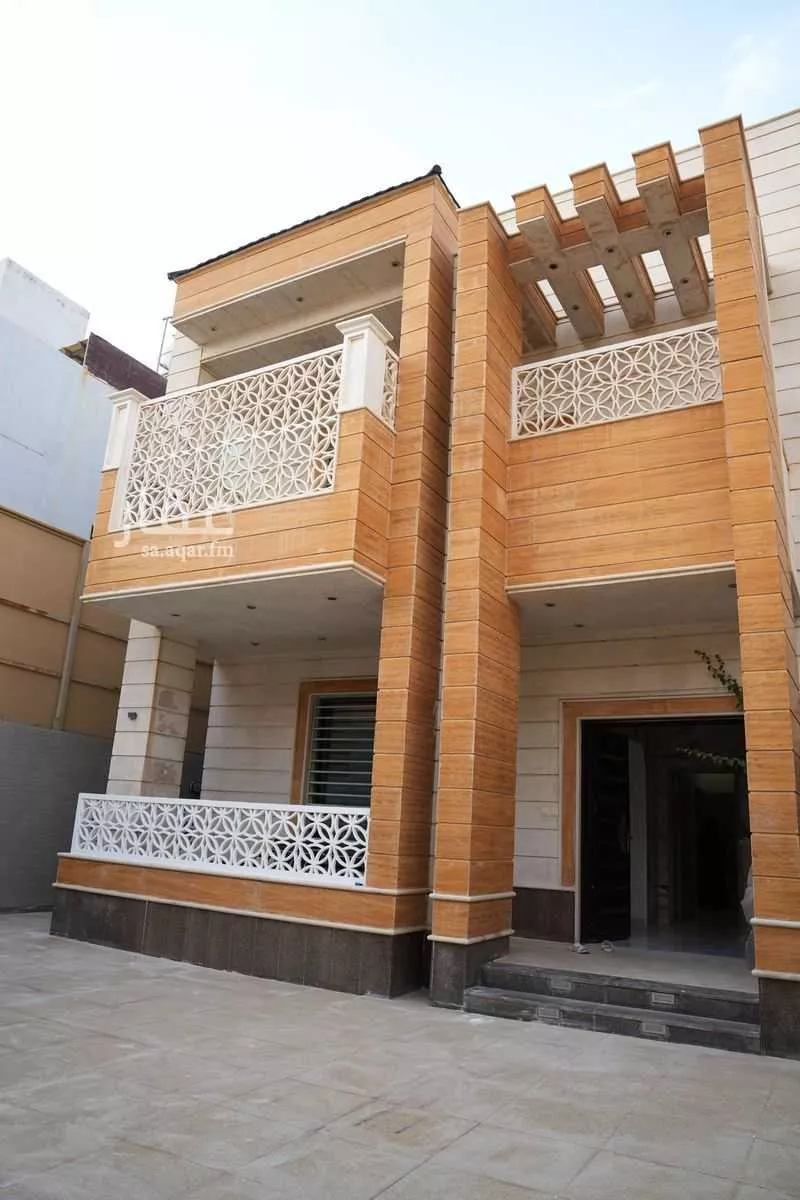 فيلا للبيع في شارع روضة التنهات ، حي المحالة ، لعصان ، منطقة عسير 1 صورة