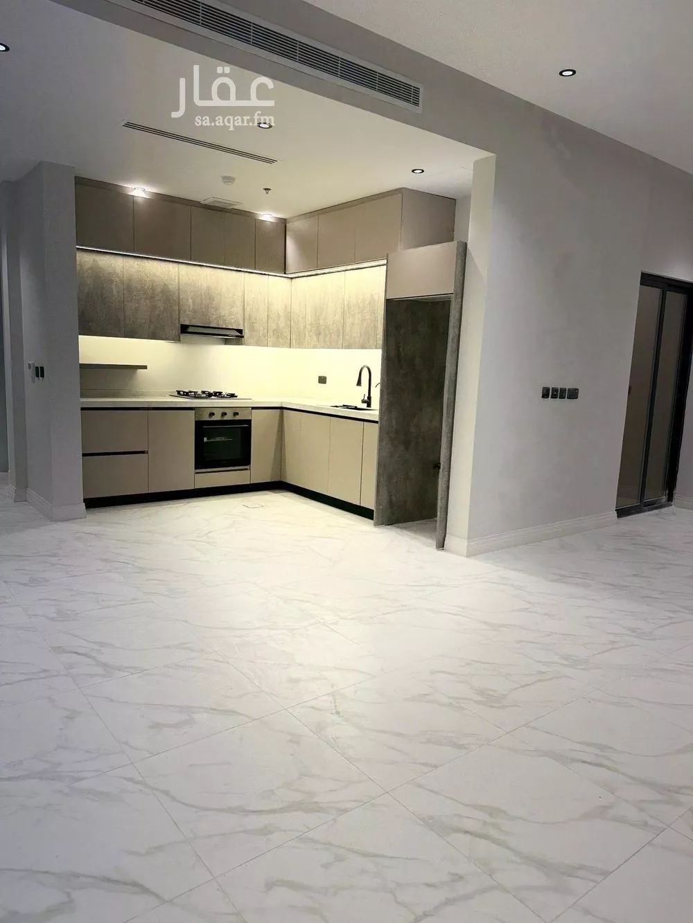 شقة للإيجار في شارع الدهناء, حي الملقا, مدينة الرياض, منطقة الرياض 1 صورة