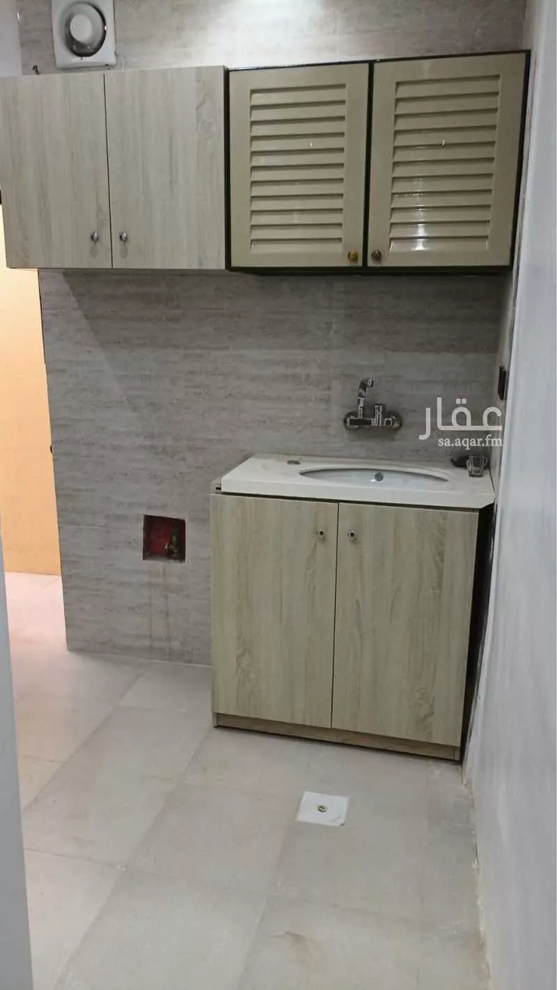 شقة للإيجار في شارع ابن كحيل, حي الملك فيصل, مدينة الرياض, منطقة الرياض 1 صورة