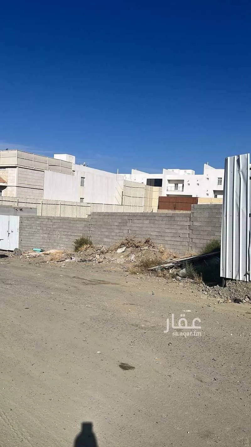 أرض للبيع في شارع بدر المزني, حي الأخباب, مدينة الطائف, منطقة مكة المكرمة 1 صورة