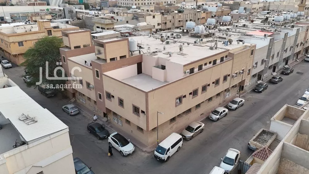 عمارة للبيع في شارع إبراهيم السقا, حي غبيرا, مدينة الرياض, منطقة الرياض 1 صورة