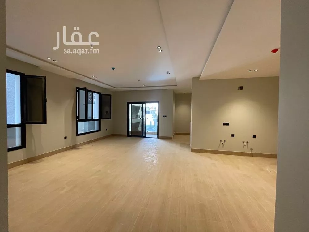 شقة للبيع في شارع الحمراء, حي الحمراء, مدينة الخبر, المنطقة الشرقية 1 صورة