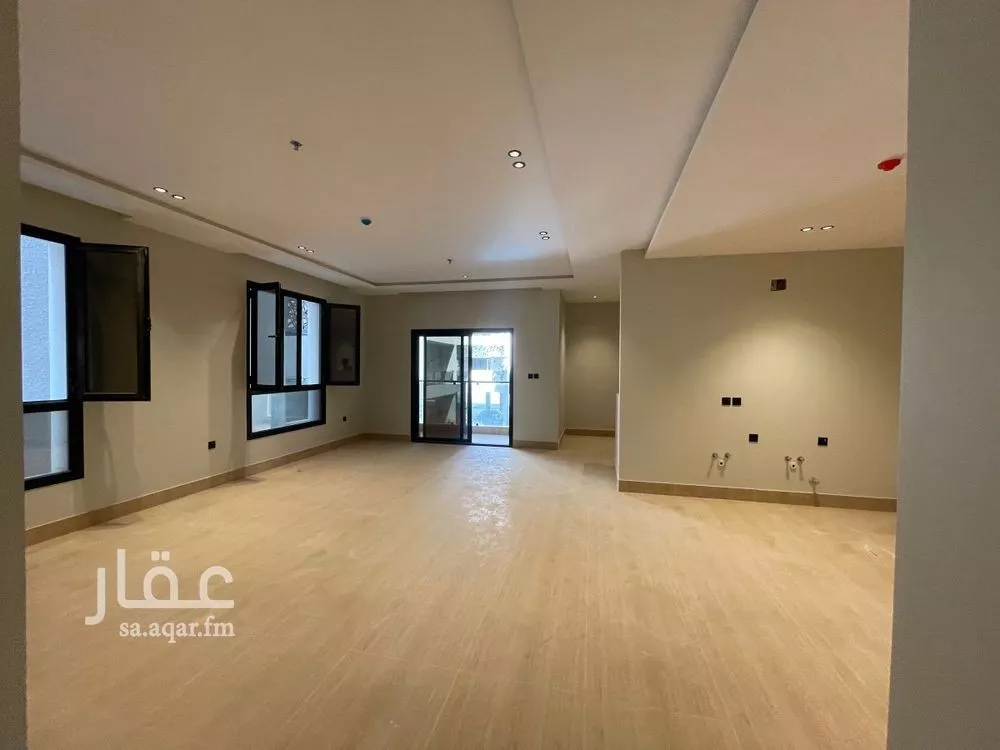 شقة للبيع في شارع العطايف, حي الحمراء, مدينة الخبر, المنطقة الشرقية 1 صورة