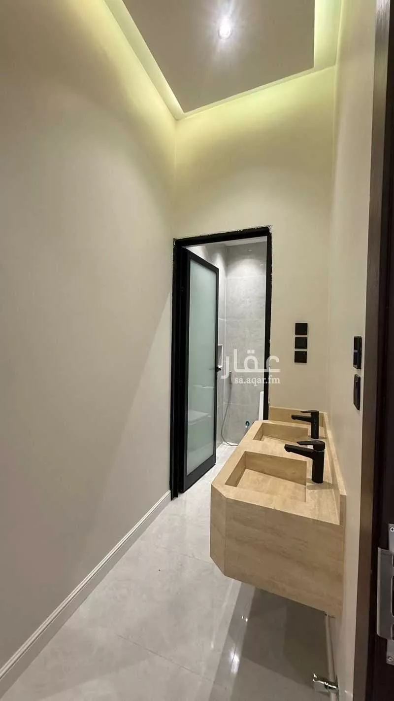 شقة للبيع في شارع رقم 225 ، حي ظهرة لبن ، الرياض ، منطقة الرياض 1 صورة