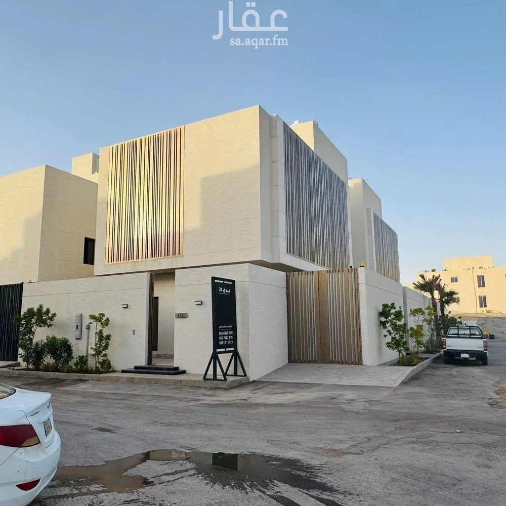 فيلا للبيع في شارع عبدالله الزمار, حي العارض, مدينة الرياض, منطقة الرياض 1 صورة