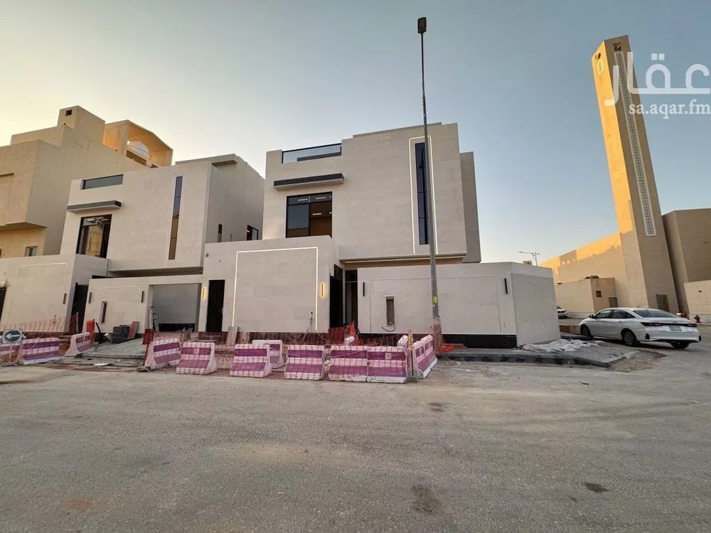 فيلا للبيع في شارع أحمد بن حفص, حي العارض, مدينة الرياض, منطقة الرياض 1 صورة