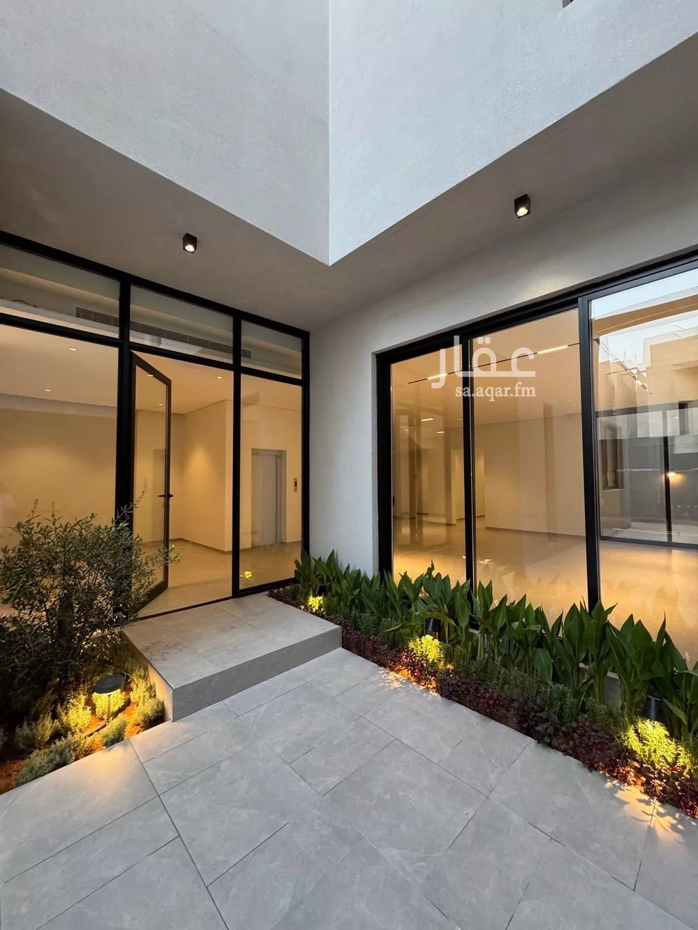 فيلا للبيع في شارع علي البغدادي, حي العارض, مدينة الرياض, منطقة الرياض 1 صورة