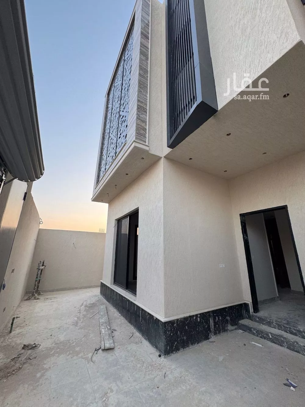 فيلا للبيع في شارع الحسن بن أحمد الجلال, حي العارض, مدينة الرياض, منطقة الرياض 1 صورة