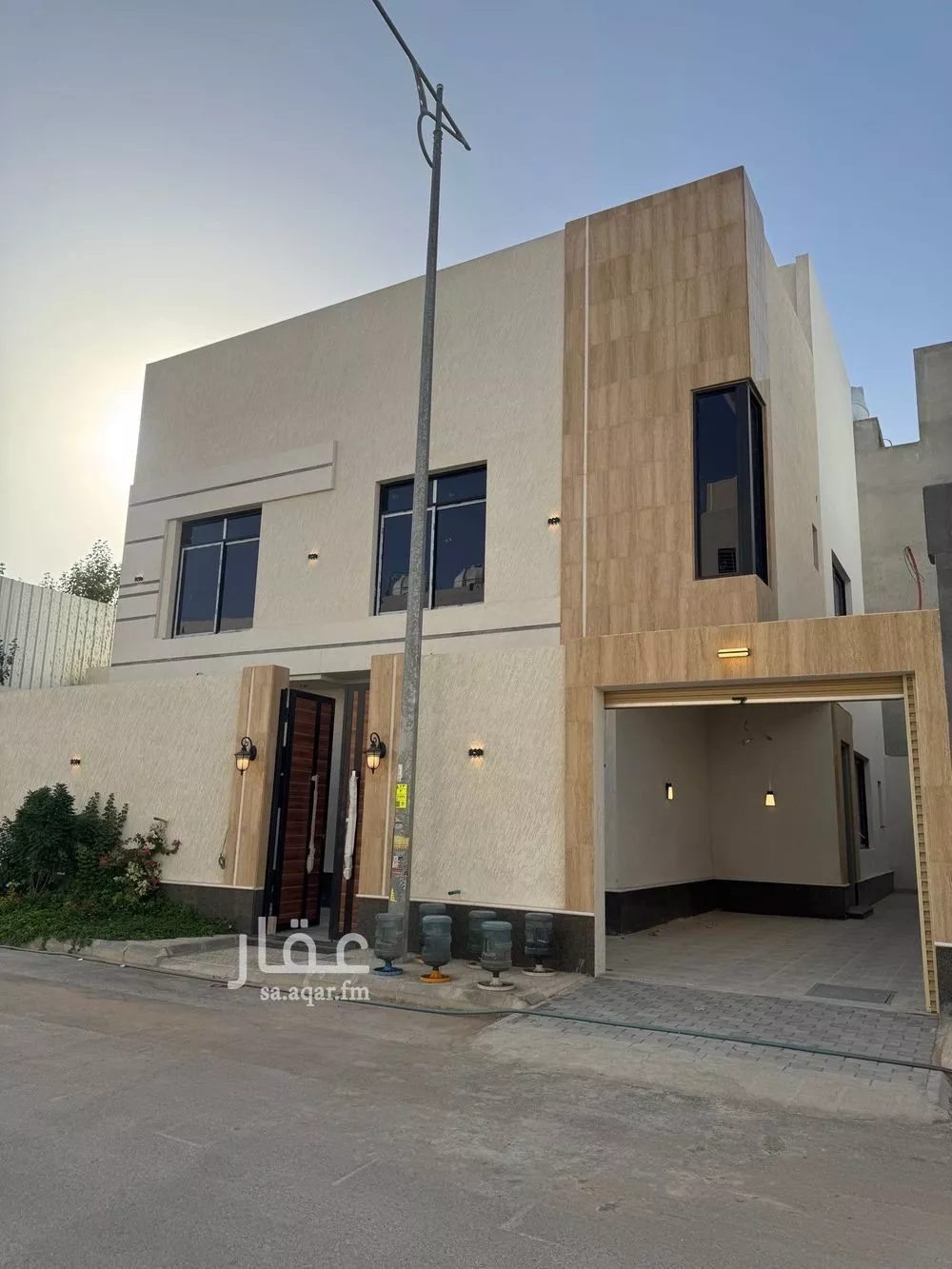 فيلا للبيع في شارع احمد بن حسين الشغدري, حي العارض, مدينة الرياض, منطقة الرياض 1 صورة