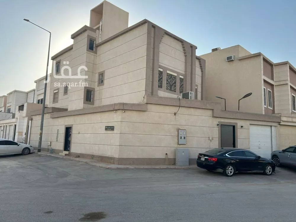 فيلا للبيع في شارع أبي الخير بن محمد أبي السعادات, حي الرمال, مدينة الرياض, منطقة الرياض 1 صورة