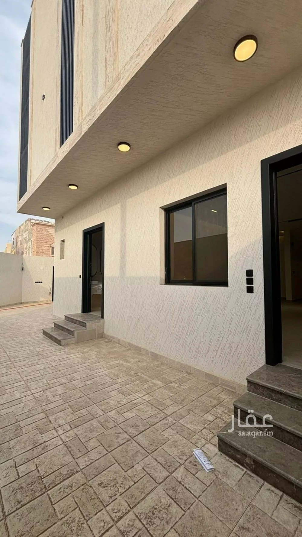فيلا للبيع في شارع محمد بن صالح الصيمري, حي الدفاع, مدينة المدينة المنورة, منطقة المدينة المنورة 1 صورة