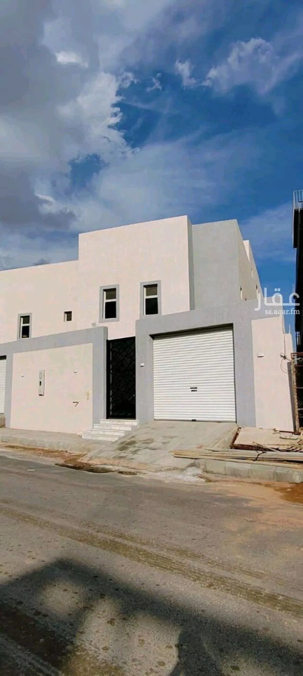 فيلا للبيع في شارع سلمى بن عبد الله الهذلي, حي نبلاء, مدينة المدينه المنوره, منطقة المدينة المنورة 1 صورة