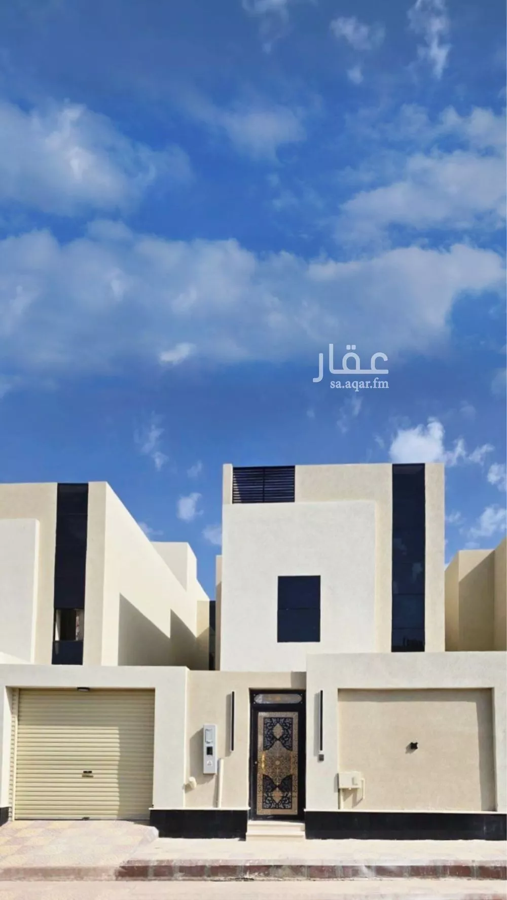 فيلا للبيع في شارع بكر بن عبدالرحمن, حي الاناهي, مدينة المدينه المنوره, منطقة المدينة المنورة 1 صورة