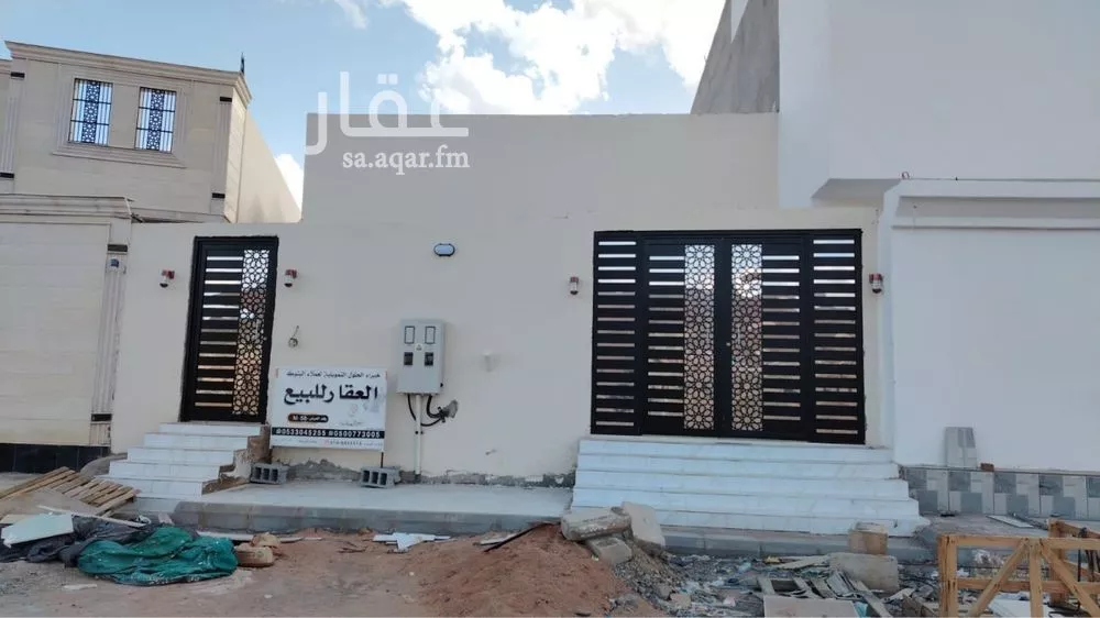 دور للبيع في شارع احمد بن عبده, حي طيبة, مدينة المدينه المنوره, منطقة المدينة المنورة 1 صورة