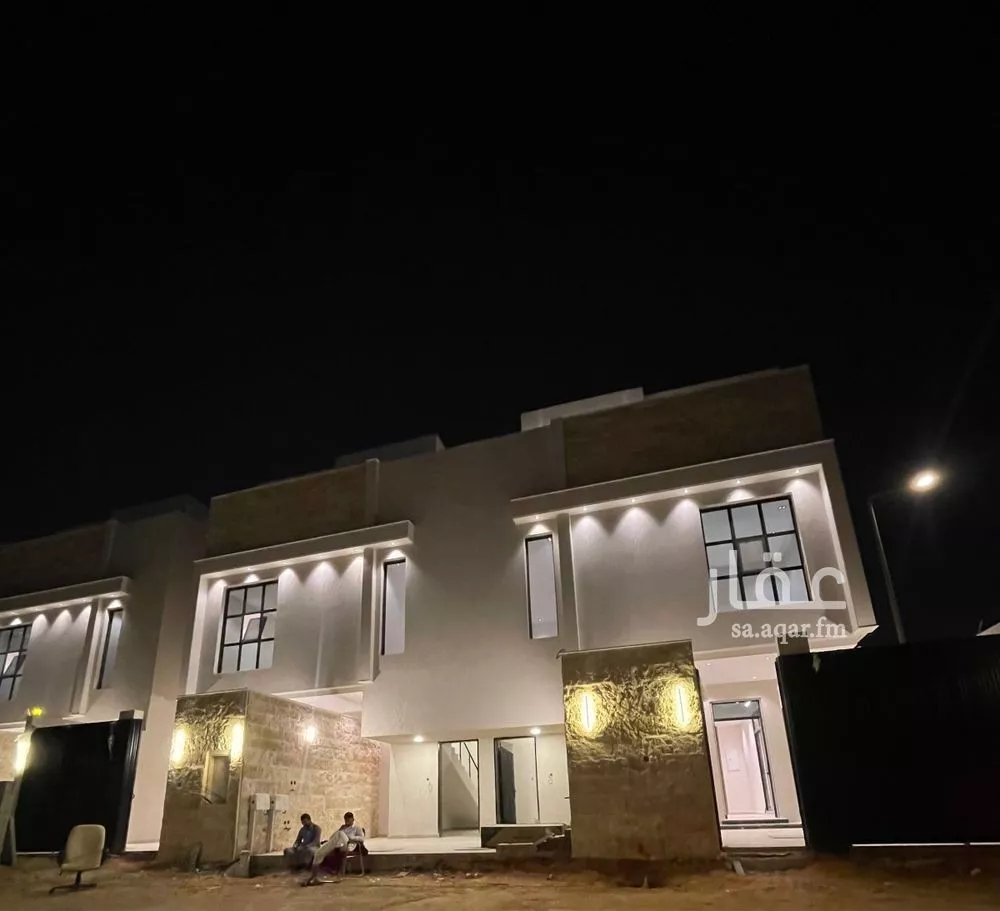 فيلا للبيع في شارع محمد بن يوسف الأنصاري, حي المونسية, مدينة الرياض, منطقة الرياض 1 صورة