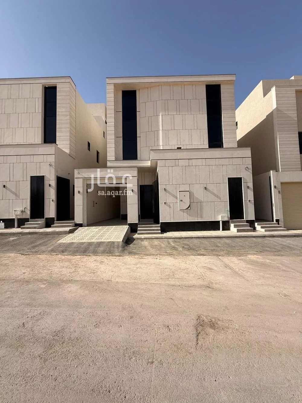 فيلا للبيع في شارع علي بن الأثير, حي الرمال, مدينة الرياض, منطقة الرياض 1 صورة