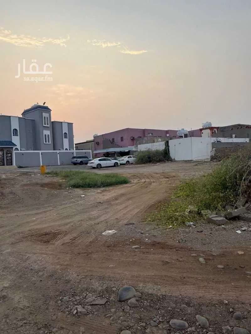 أرض للبيع في شارع العام, مدينة الدرب - الطايف, منطقة جازان 1 صورة