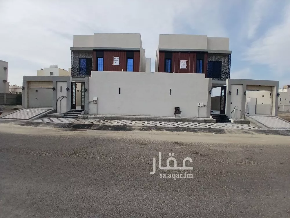فيلا للبيع في شارع حـرض, حي الصواري, مدينة الخبر, المنطقة الشرقية 1 صورة