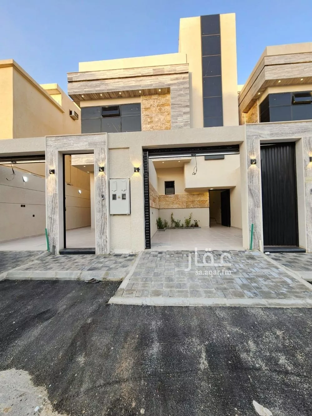 دور للبيع في شارع حمودة بن عطية, حي العوالي, مدينة الرياض, منطقة الرياض 1 صورة