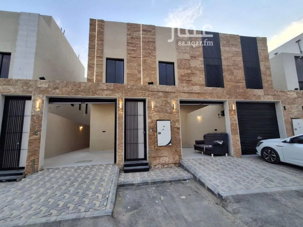 فيلا للبيع في شارع عبدالعزيز القاضي, حي عكاظ, مدينة الرياض, منطقة الرياض 1 صورة