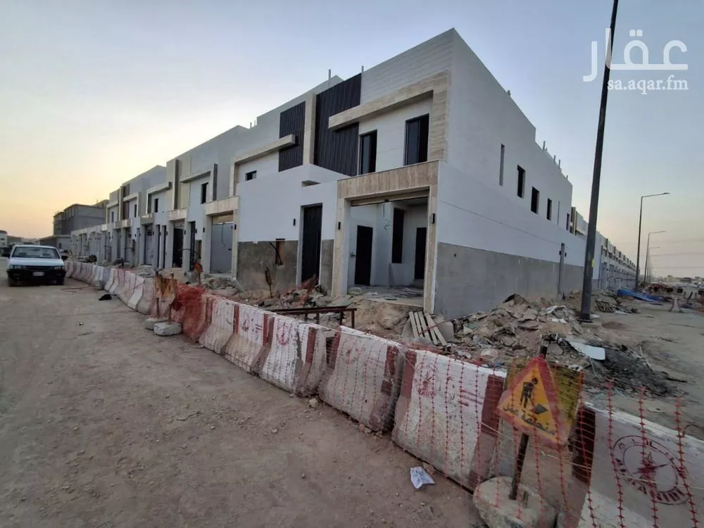 فيلا للبيع في شارع العدواني, حي عكاظ, مدينة الرياض, منطقة الرياض 1 صورة