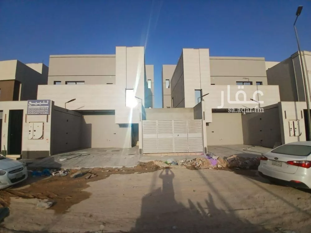 دور للبيع في شارع عفيف الدين ظهيرة, حي بدر, مدينة الرياض, منطقة الرياض 1 صورة