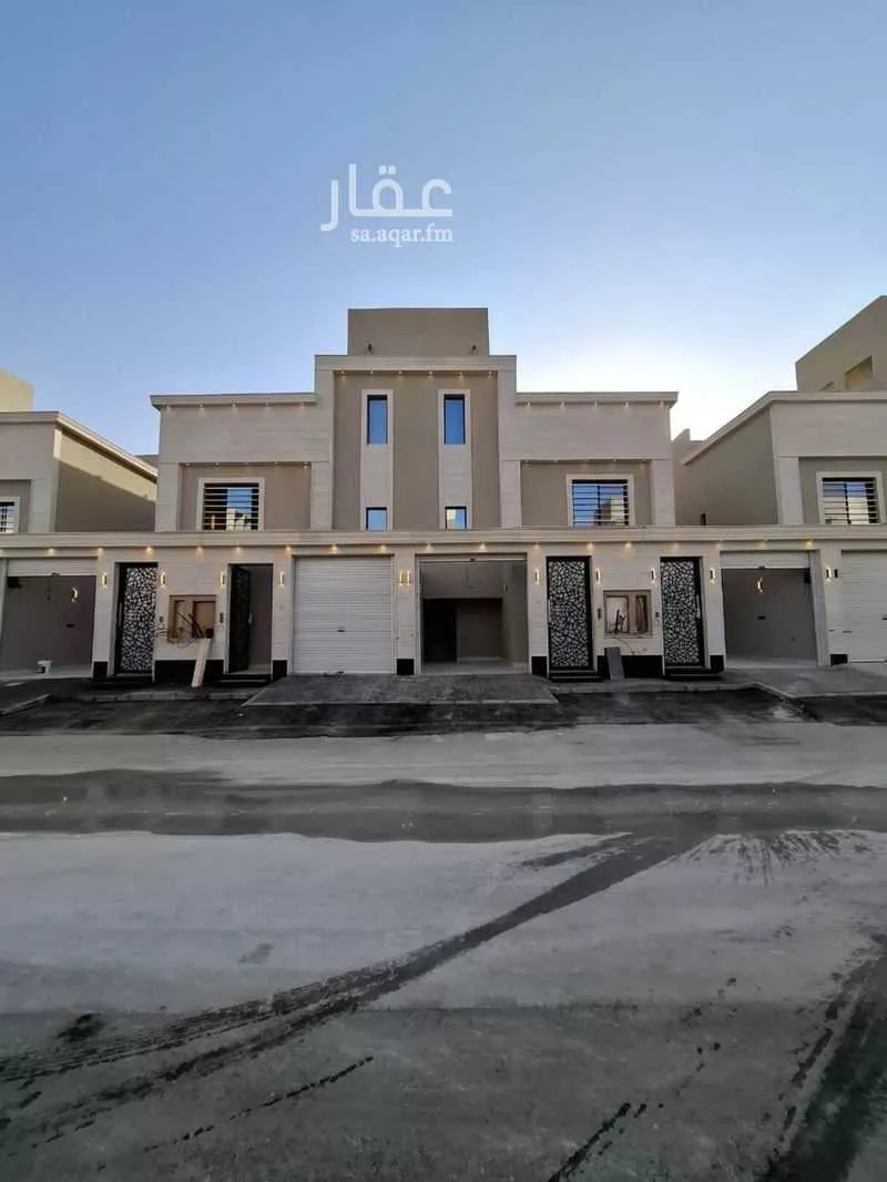 دور للبيع في شارع عبدالرحمن الرازي, حي عكاظ, مدينة الرياض, منطقة الرياض 1 صورة