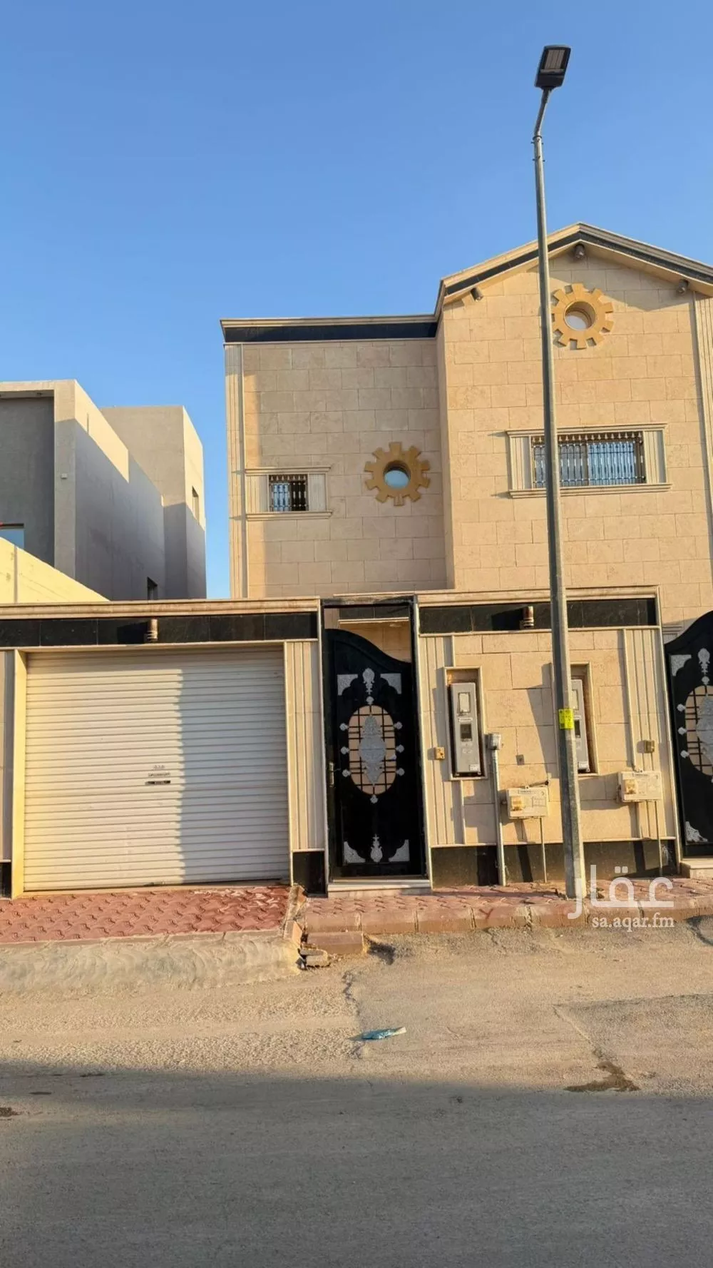 دور للبيع في شارع سليمان الحميضي, حي السالمية, مدينة بريدة, منطقة القصيم 1 صورة