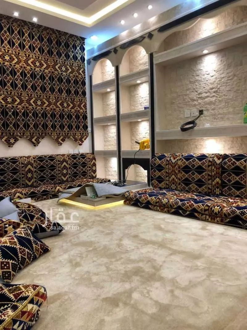 فيلا للبيع في طريق علي البجادي ، حي الرمال ، الرياض ، منطقة الرياض 1 صورة