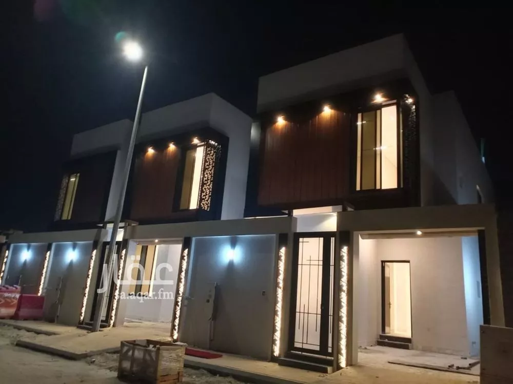 فيلا للبيع في شارع حـرض, حي الصواري, مدينة الخبر, المنطقة الشرقية 1 صورة