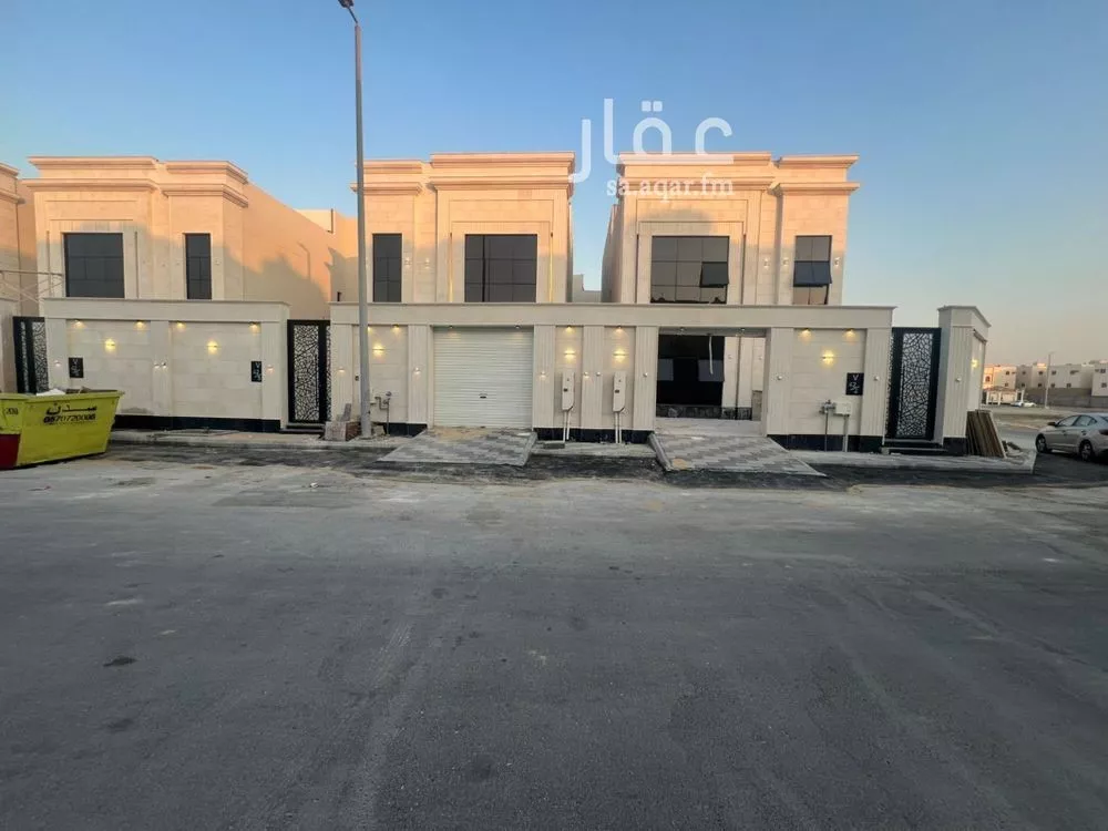 فيلا للبيع في شارع 36ا, حي الصواري, مدينة الخبر, المنطقة الشرقية 1 صورة