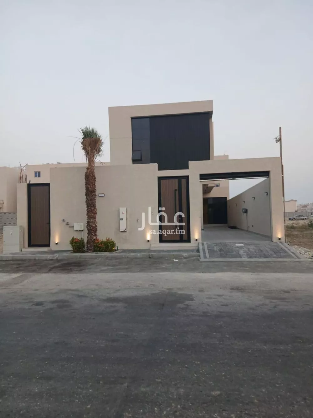 فيلا للبيع في شارع الولاء, حي الأمواج, مدينة الخبر, المنطقة الشرقية 1 صورة