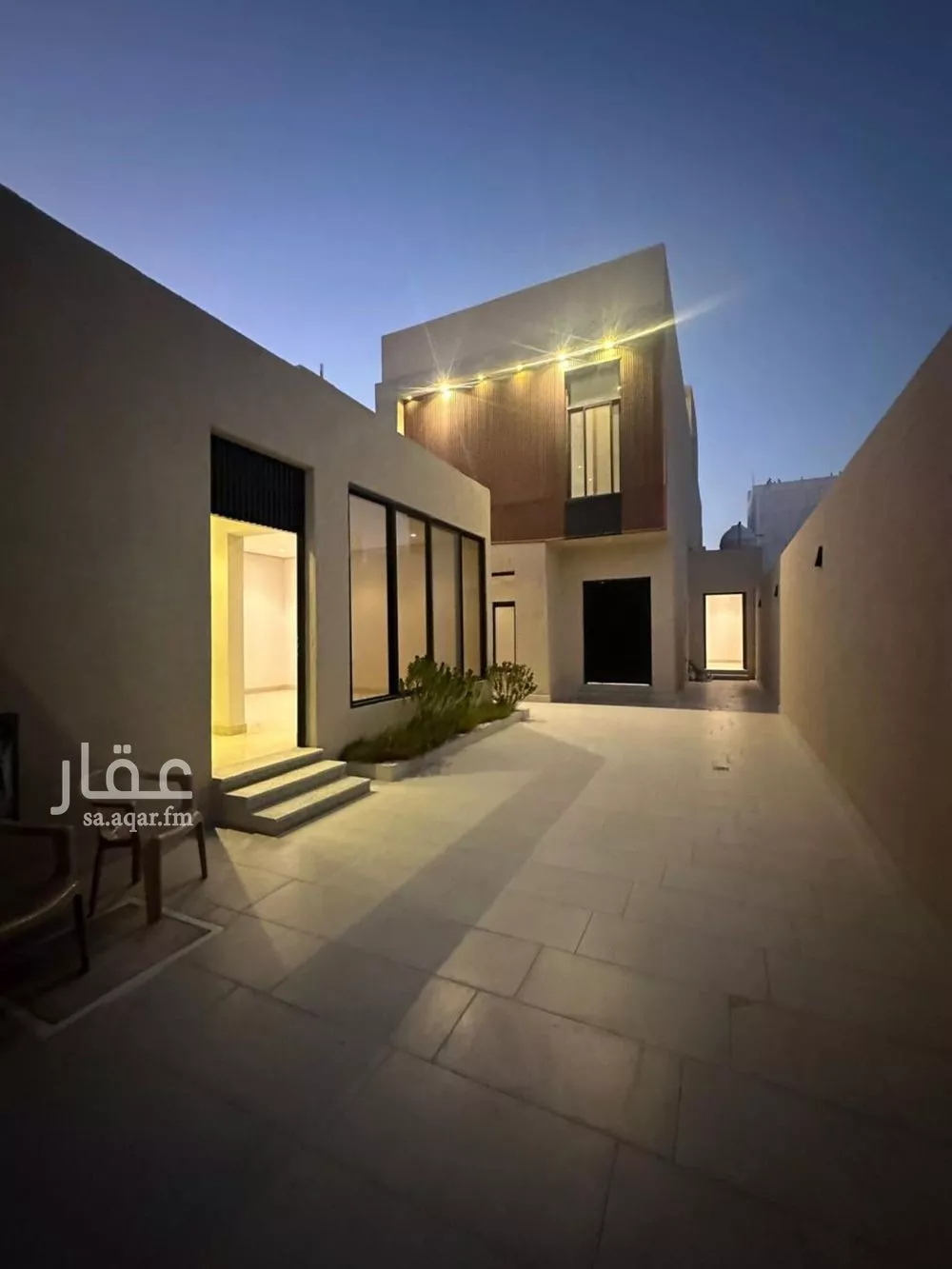 فيلا للبيع في شارع أبو هند الداري, حي الفرسان, مدينة الدمام, المنطقة الشرقية 1 صورة