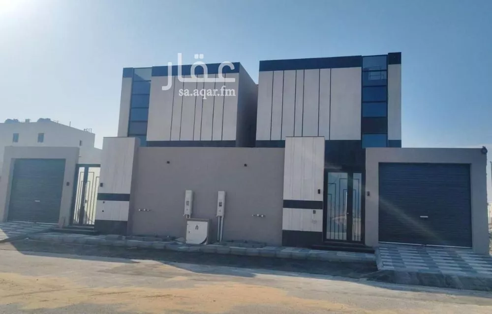 فيلا للبيع في شارع ابو التمام البغدادي, حي ضاحية الملك فهد, مدينة الدمام, المنطقة الشرقية 1 صورة