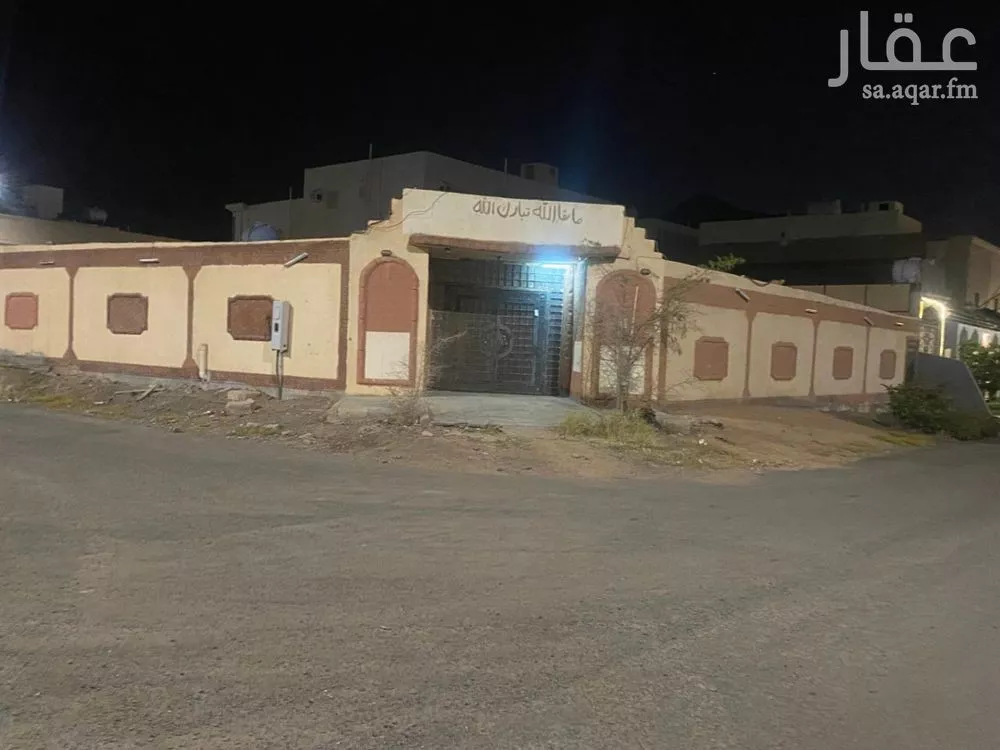 استراحة للبيع في شارع صفوان بن وهب بدري, حي السلام, مدينة المدينه المنوره, منطقة المدينة المنورة 1 صورة