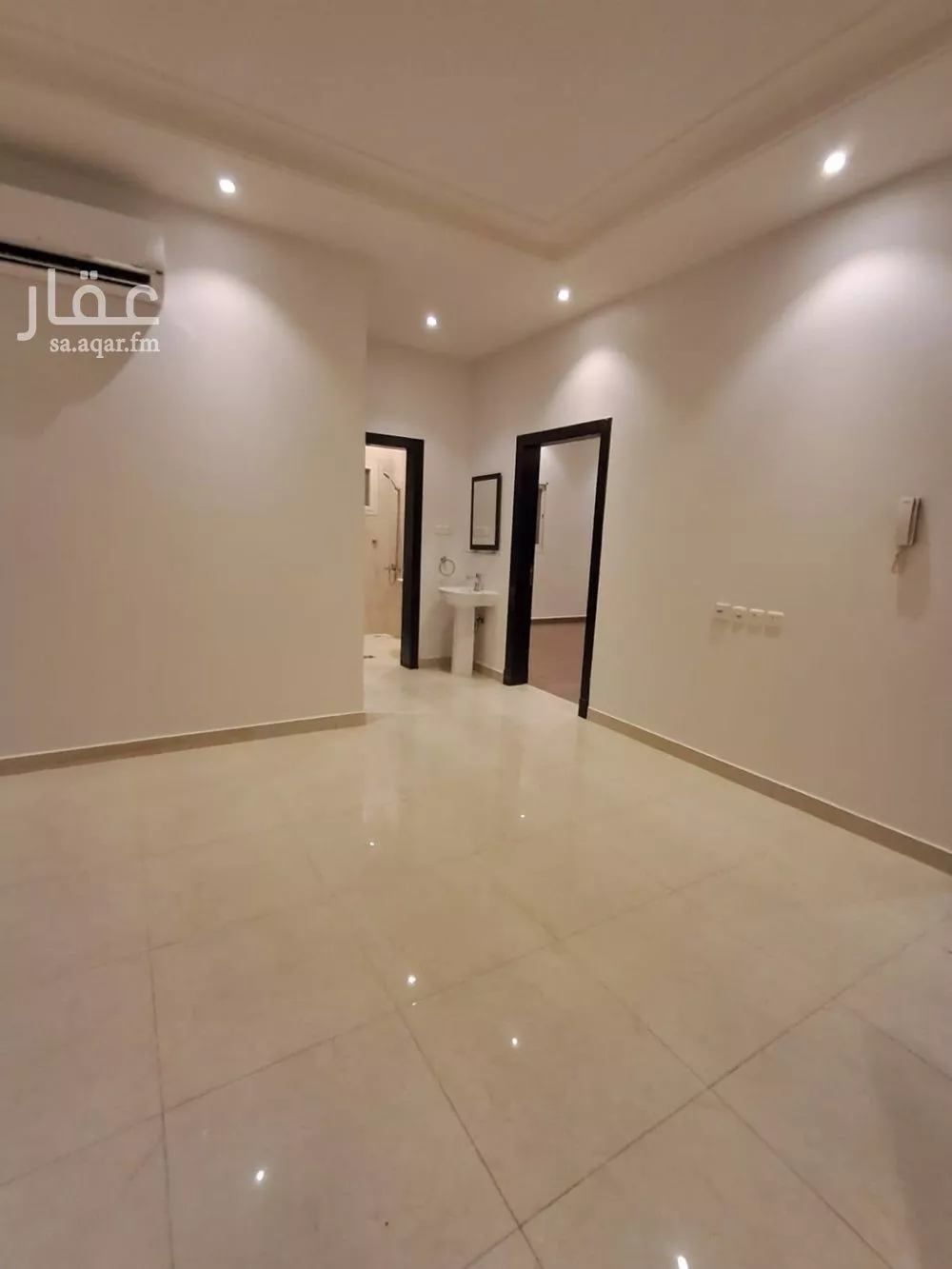 شقة للإيجار في شارع رقم 301, حي الياسمين, مدينة الرياض, منطقة الرياض 1 صورة