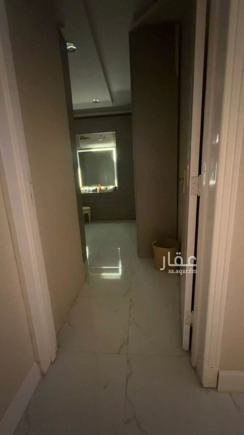 فيلا للإيجار في شارع رقم 297 ، حي ظهرة لبن ، الرياض ، منطقة الرياض 1 صورة