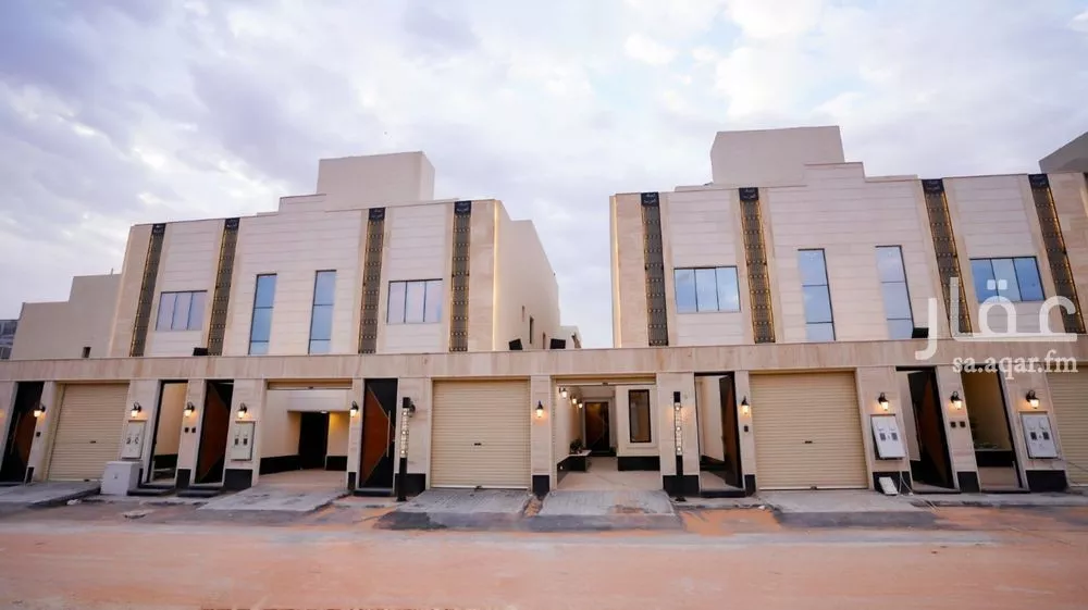 فيلا للبيع في شارع الجنادرية, حي الرمال, مدينة الرياض, منطقة الرياض 1 صورة