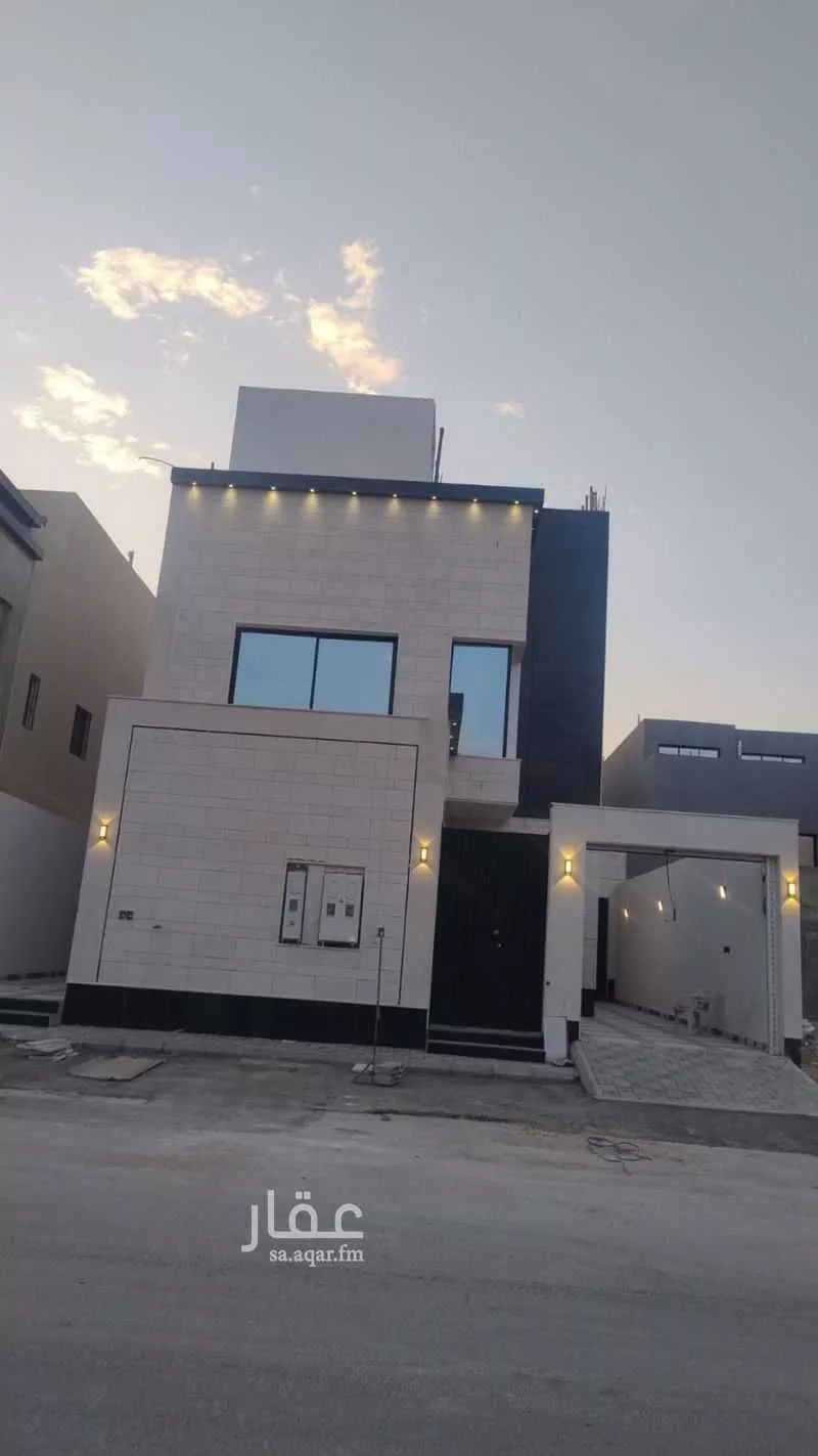دور للبيع في شارع إبراهيم بن إدريس المالكي, حي الرمال, مدينة الرياض, منطقة الرياض 1 صورة