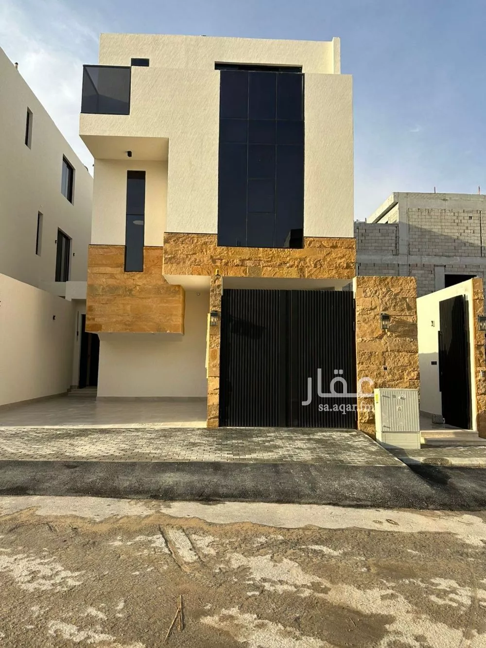 دور للبيع في شارع ربيع بن محمد السنباطي, حي النرجس, مدينة الرياض, منطقة الرياض 1 صورة