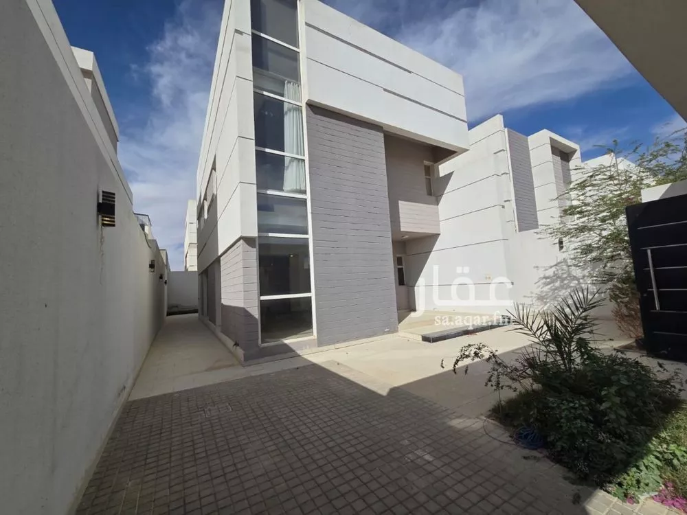 فيلا للبيع في شارع أبي محمد المحلي, حي العارض, مدينة الرياض, منطقة الرياض 1 صورة