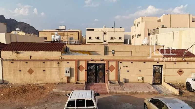 دور للبيع في شارع جابر ابن نوح, حي المطار, مدينة المدينة المنورة, منطقة المدينة المنورة 1 صورة