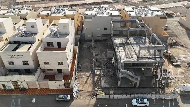 عمارة للبيع في شارع سلمه بن عياض الاسدي, حي وادي مذينب, مدينة المدينة المنورة, منطقة المدينة المنورة 1 صورة