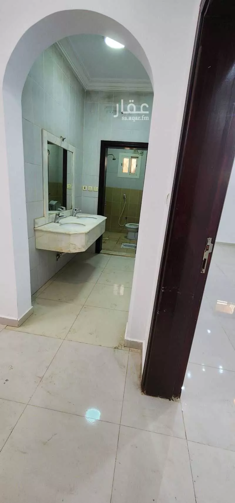 عمارة للإيجار في شارع سليمان بن احمد الطبراني, حي الصالحية, مدينة جدة, منطقة مكة المكرمة 1 صورة