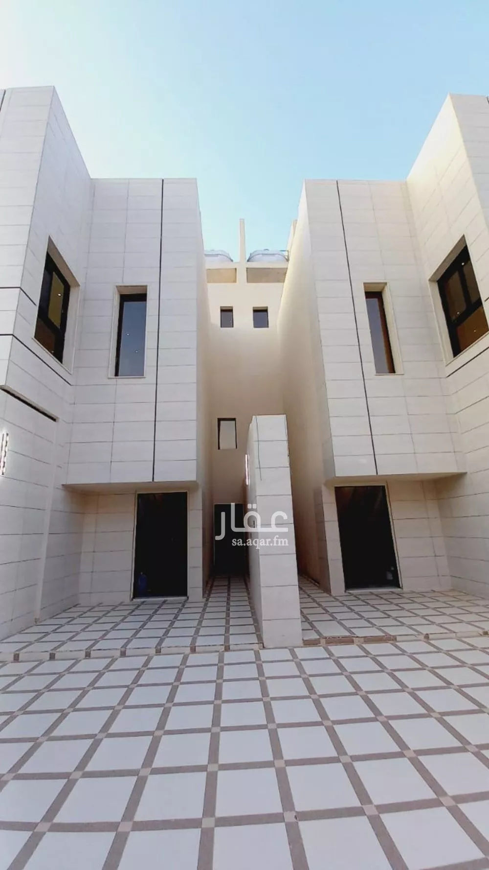 دور للبيع في شارع محمد عباس سنبل, حي طويق, مدينة الرياض, منطقة الرياض 1 صورة
