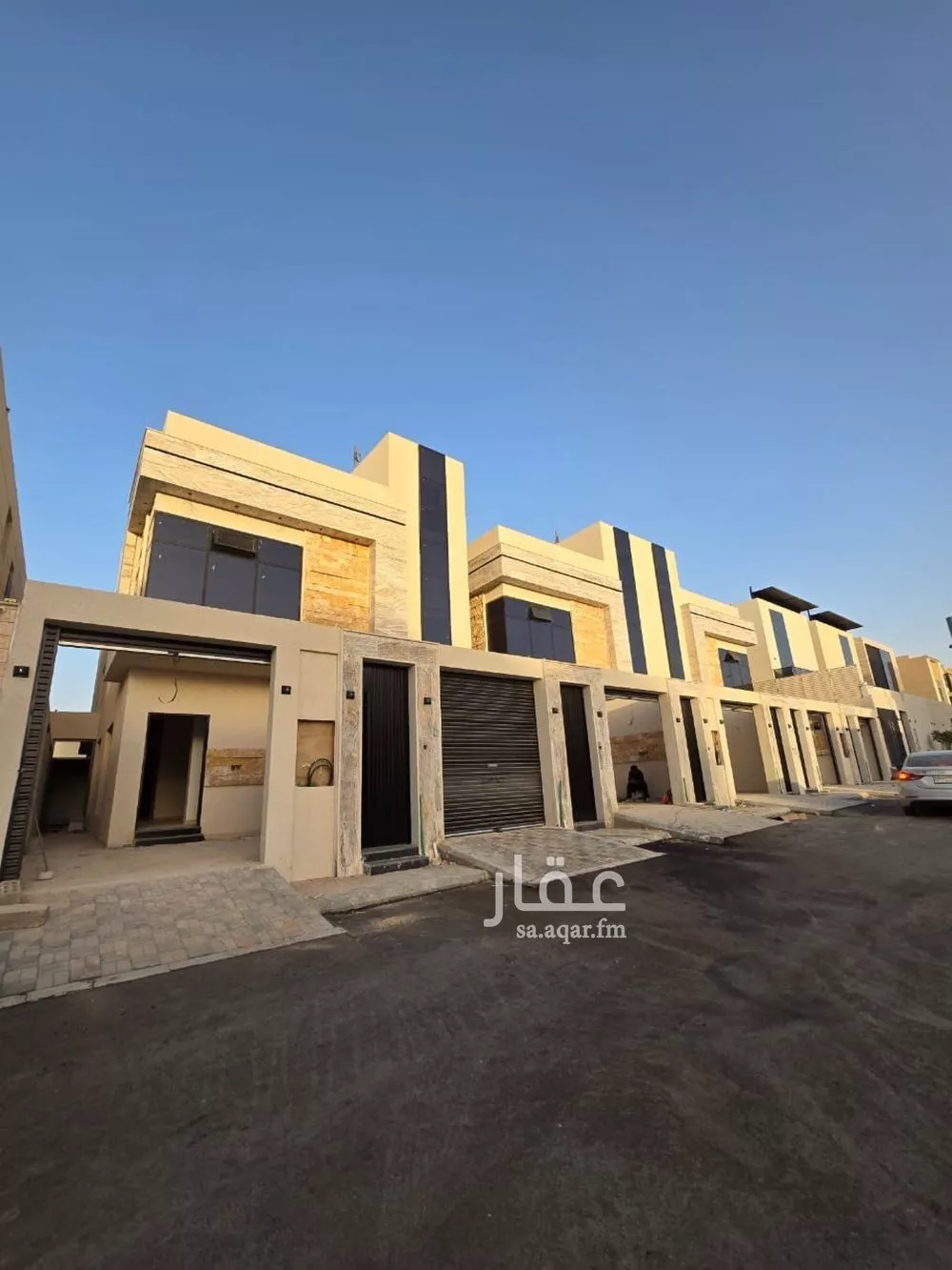 دور للبيع في شارع عطية السعدي, حي العوالي, مدينة الرياض, منطقة الرياض 1 صورة