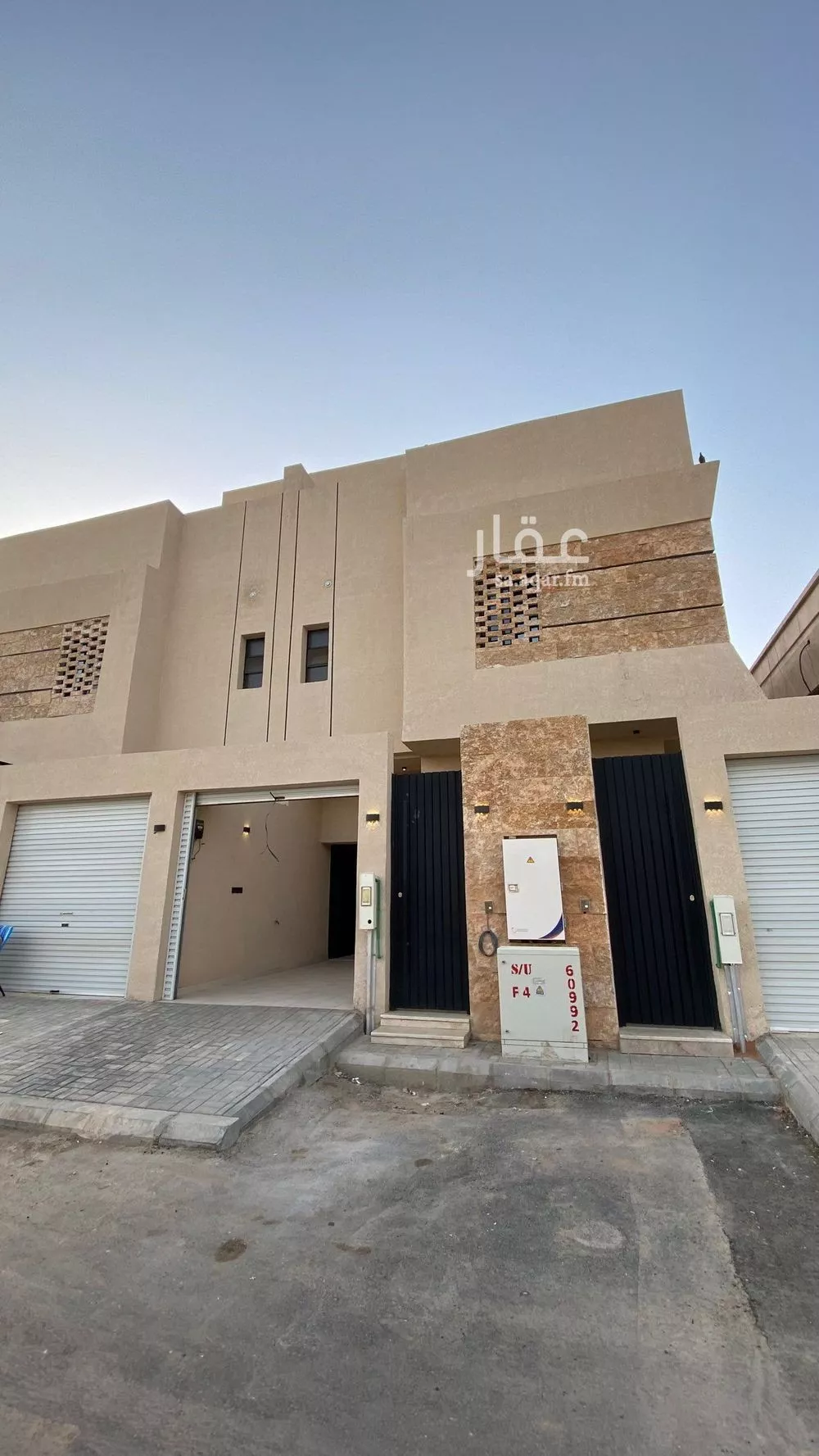 عمارة للبيع في شارع عبدالله ابن محمد الخليفي, حي السويدي, مدينة الرياض, منطقة الرياض 1 صورة
