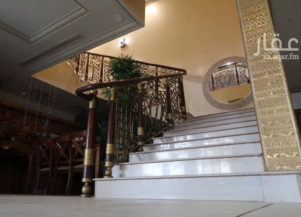 فيلا للبيع في شارع بن خير, حي القادسية, مدينة بريدة, منطقة القصيم 1 صورة