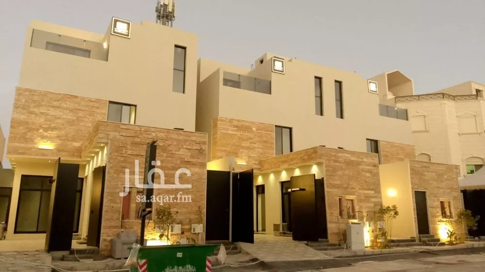 دور للبيع في شارع العينين, حي إشبيلية, مدينة الرياض, منطقة الرياض 1 صورة